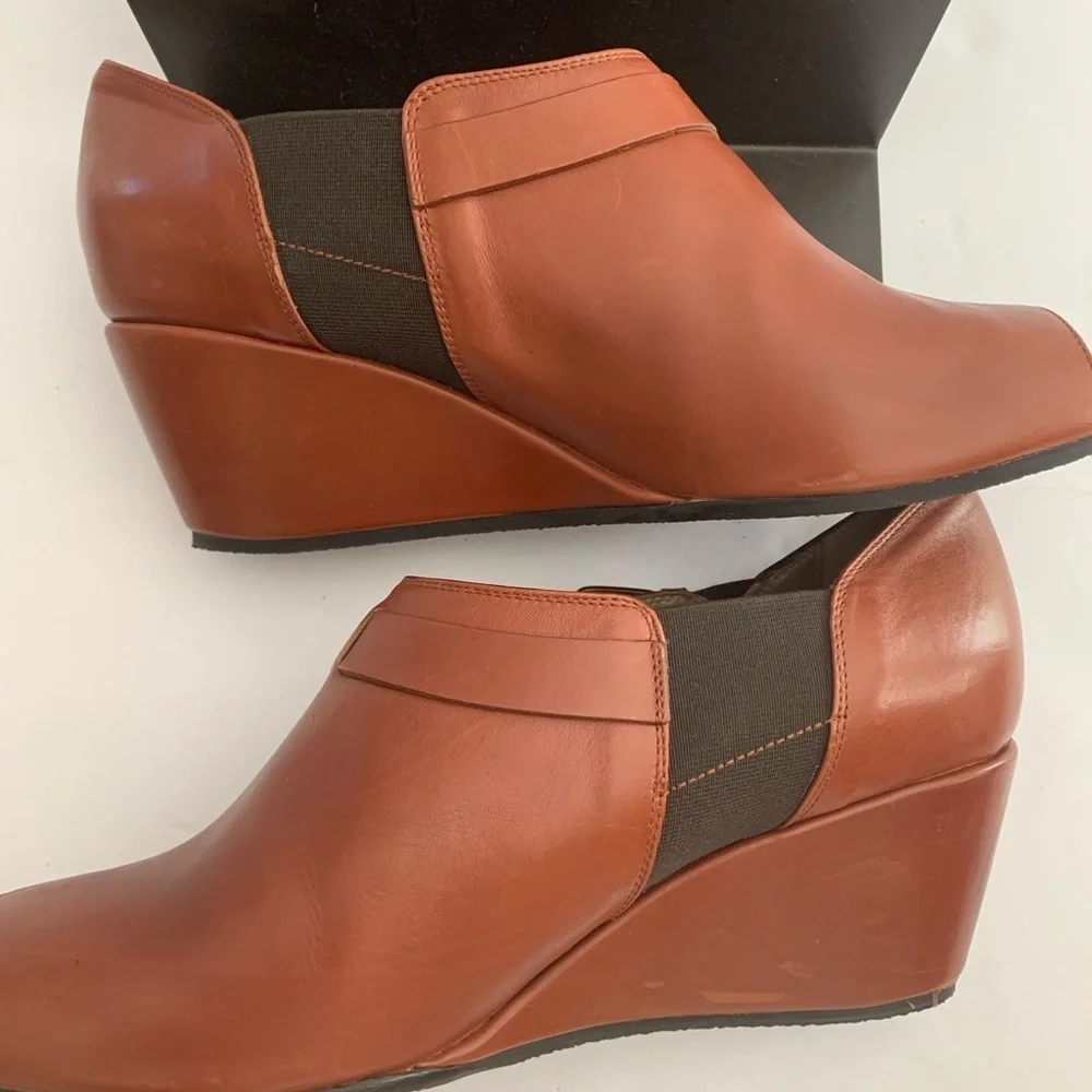 NEW ANYI LU Peep Toe Buckle Wedges Booties Ankle Boots Leather Brown Cognac